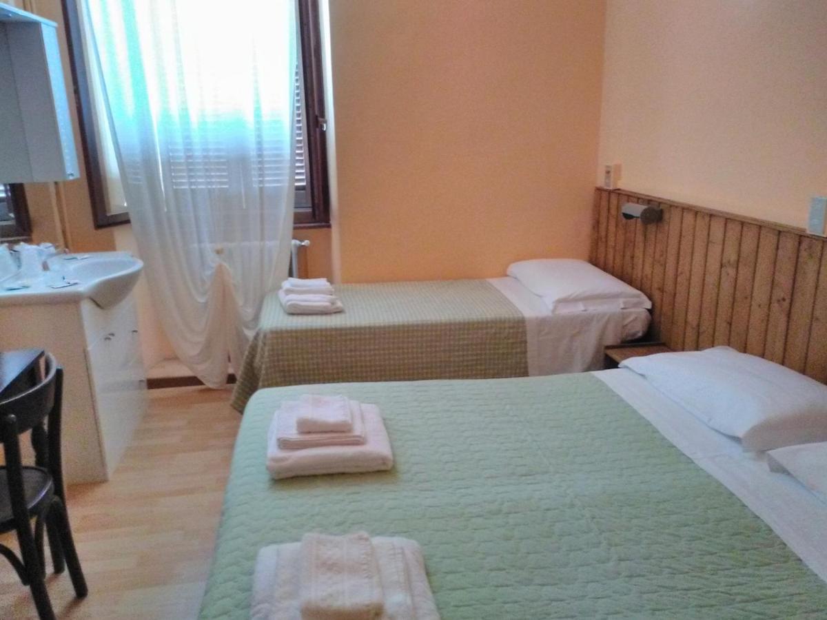 Hotel Capanna C.A.O. Brunate Zewnętrze zdjęcie